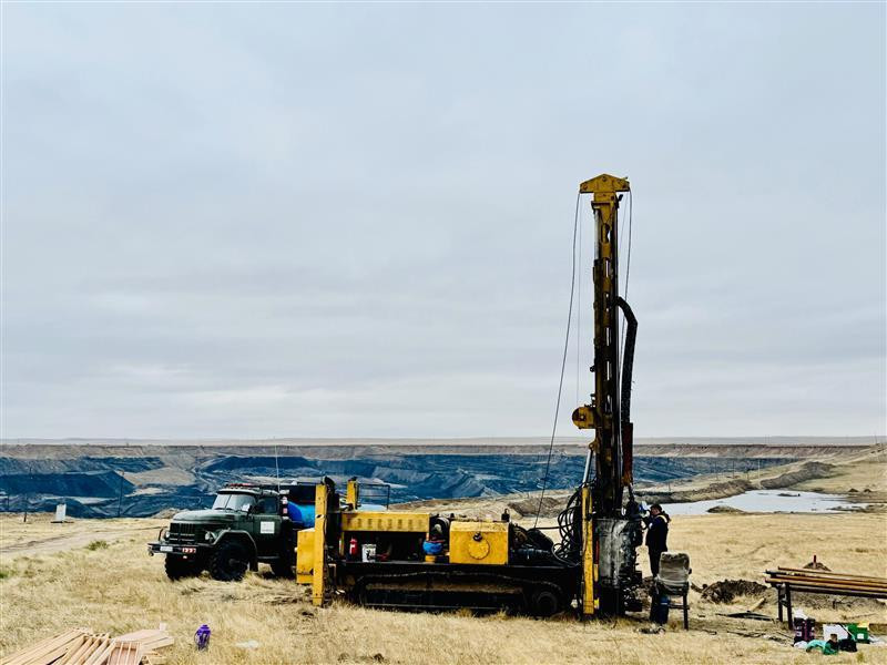 Шивээ-Овоогийн уурхайд олон улсын стандартын дагуу нөөц тогтоох 2, 3 шатны хайгуулын ажил эхэллээ