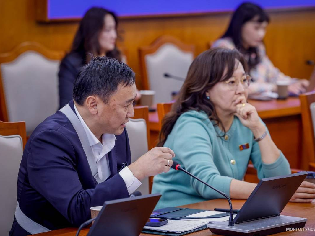 Ж.Чинбүрэн сайд УИХ-ын гишүүн Д.Ганмаагаас уучлал хүсч байгаагаа албан бичгээр явуулахаар тогтлоо