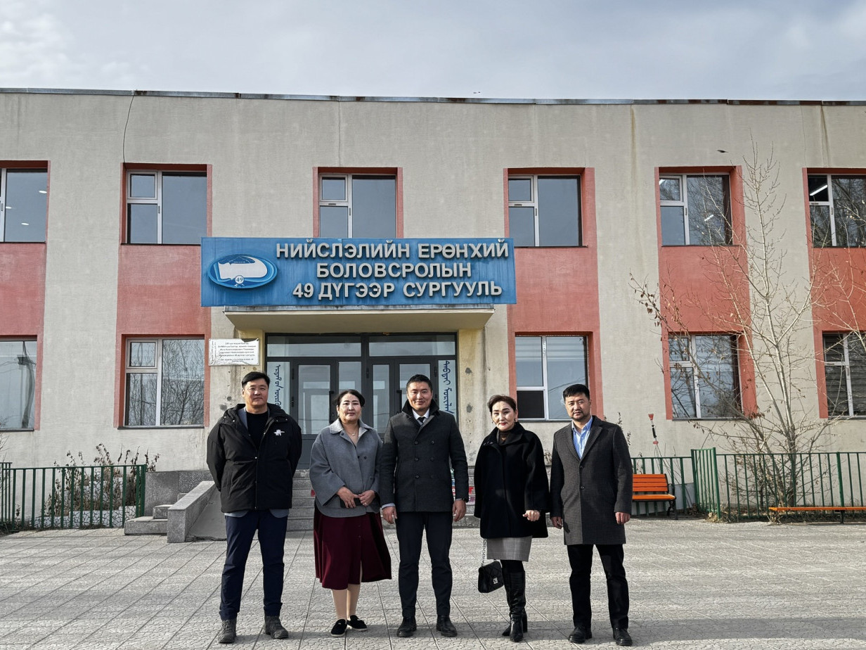 ЧД-ийн 49-р сургууль нарны эрчим хүчээр цахилгаанаа бүрэн хангах анхны жишиг сургууль болно