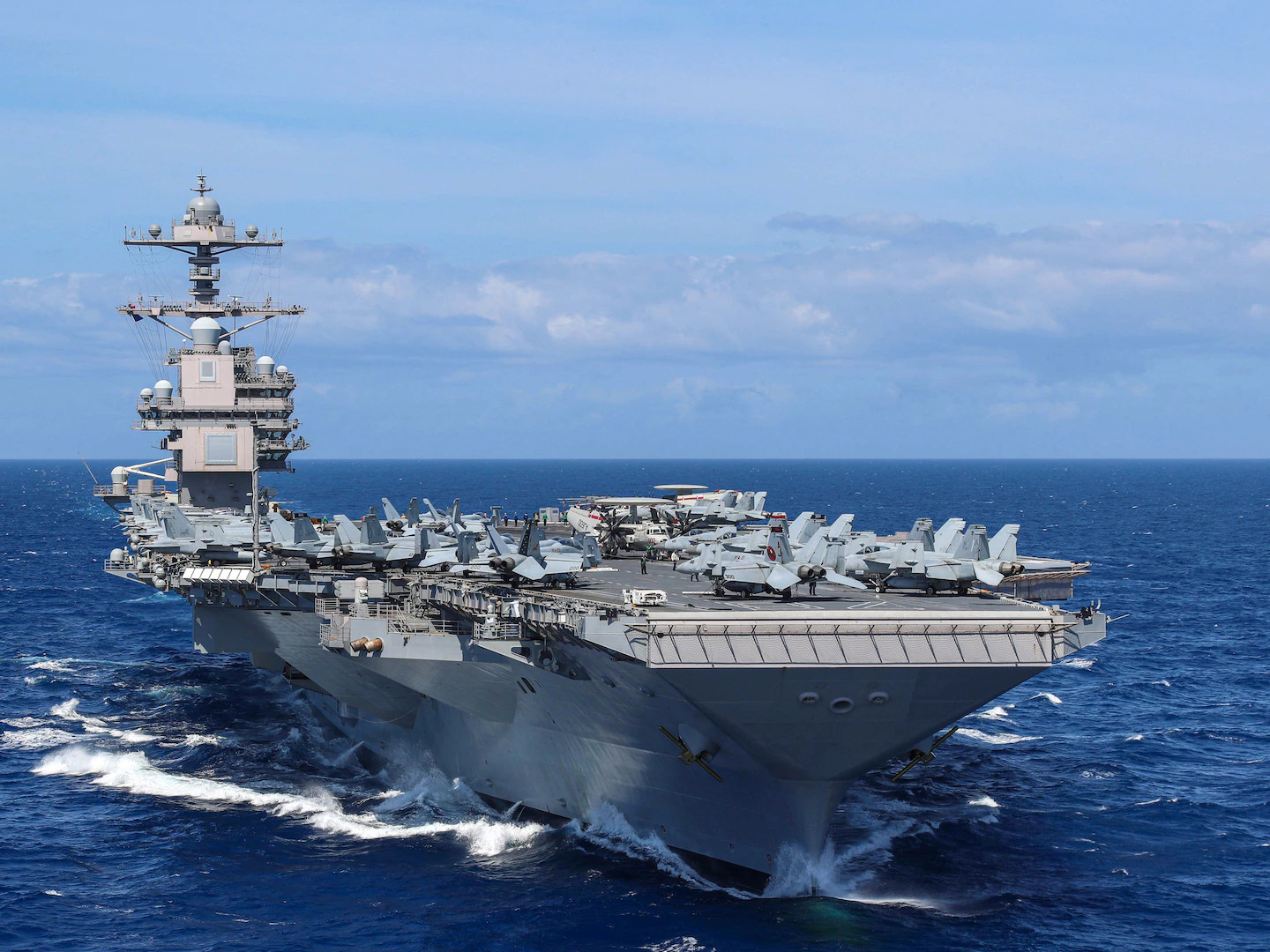 Венесуэлийн хар тамхины наймааны эсрэг ажиллагаа явуулахаар АНУ-ын нисэх онгоц тээвэрлэгч хөлөг онгоц Карибын тэнгист нэвтэрчээ