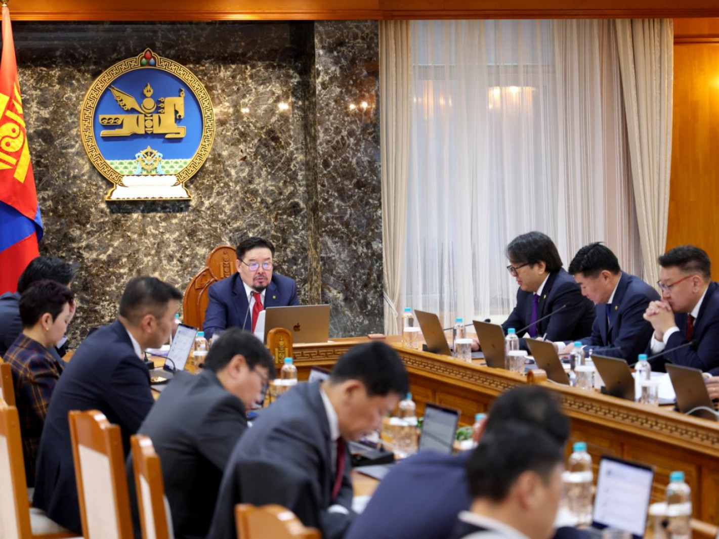 Уран бүтээлчдийн мэдлэг, ур чадвар, авьяас билгийг хөгжүүлэх, уран бүтээлийн үнэ цэнийг нэмэгдүүлэхэд анхаарна