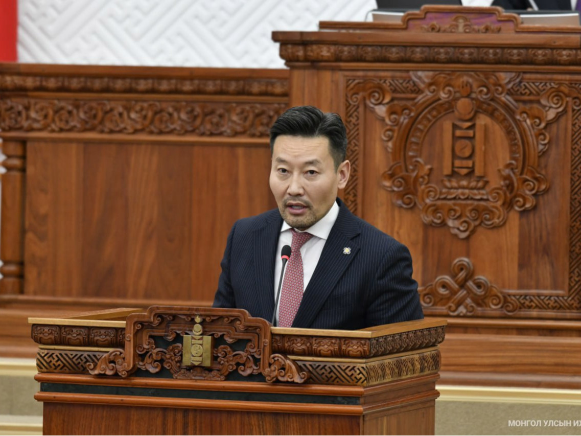 ШУУД: Х.Ганхуягийг Шадар сайдаар томилох саналыг чуулганы хуралдаанд танилцуулж байна 