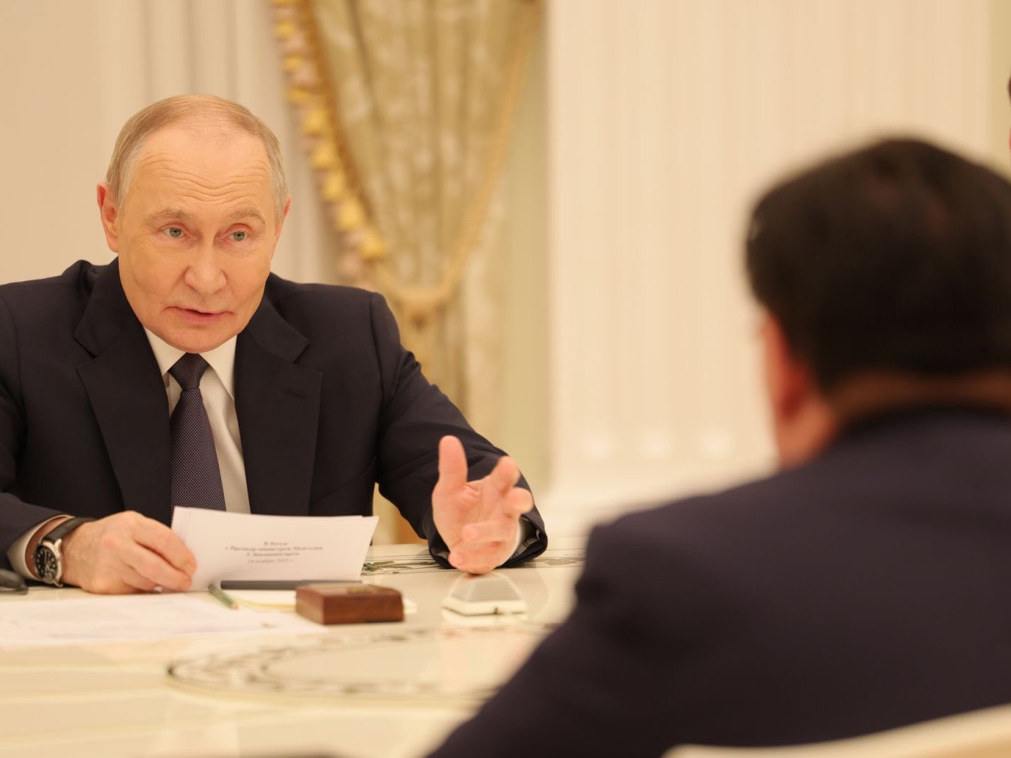 "Монголд Оросын банк салбараа нээх зөвшөөрлийг олгоход бэлэн гэж Г.Занданшатар илэрхийлсэн" гэж TASS агентлаг мэдээлжээ