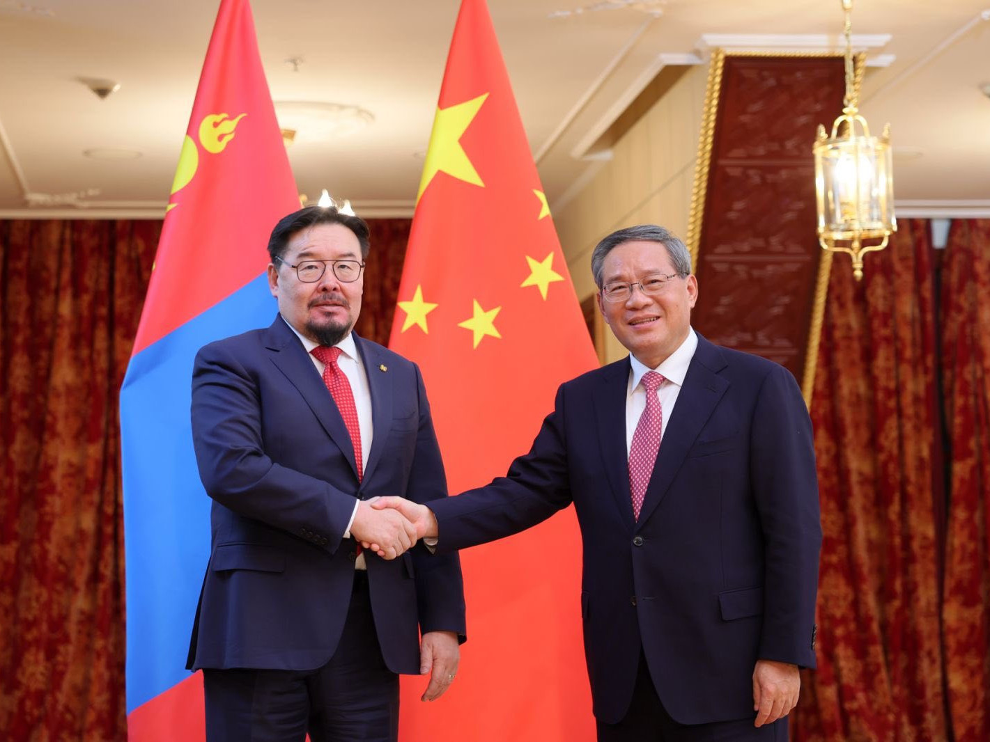 Монгол Улсаас БНХАУ-Д экспортлох нүүрсний хэмжээг нэмэгдүүлж, 100 сая тоннд хүргэх санал тавилаа