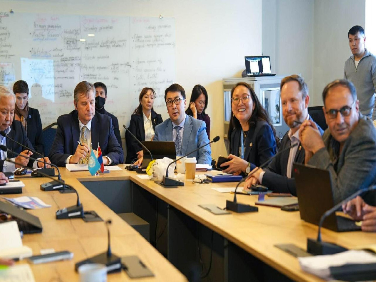 Өвөлжилт, хаваржилтыг даван туулахад дэмжлэг үзүүлэх хүмүүнлэгийн багийн уулзалт боллоо