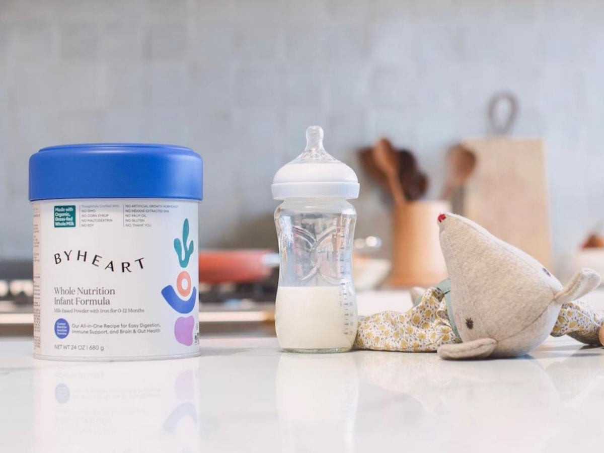 СЭРЭМЖЛҮҮЛЭГ: "Byheart" нэртэй нялхсын сүүн тэжээлээс ботулизмын хордлого үүсгэгч нян илэрсэн тул хэрэглэхгүй байхыг анхаарууллаа