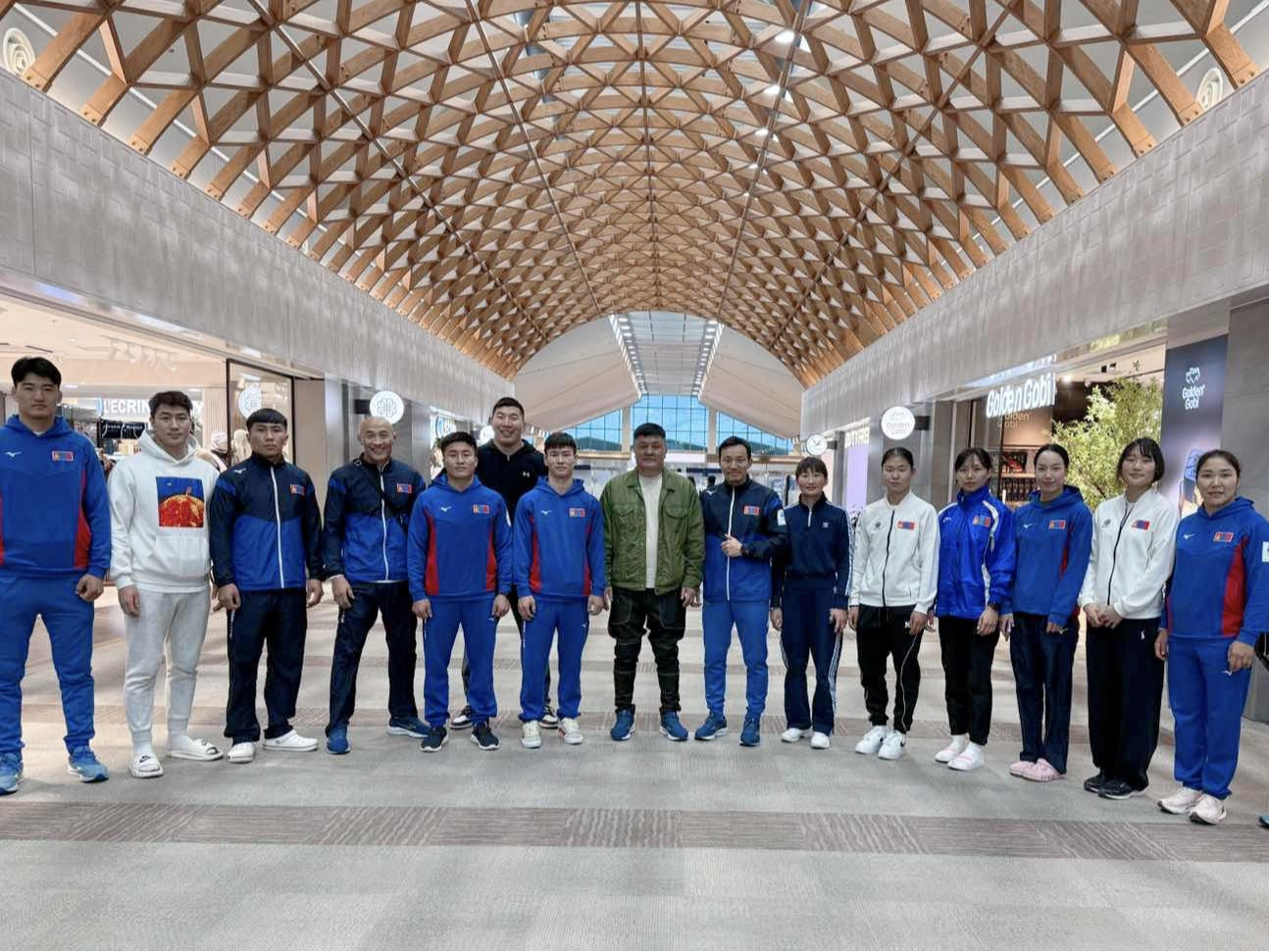 Их дуулгад оролцохоор эх орноосоо мордлоо