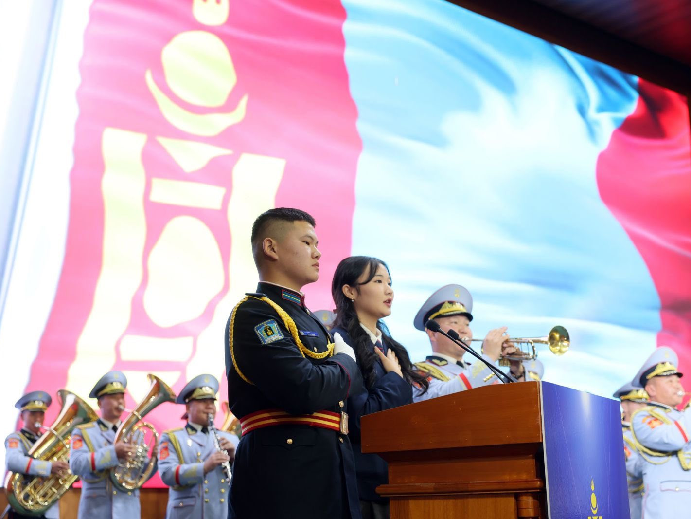 ФОТО: 16 настнууд иргэний андгай өргөлөө