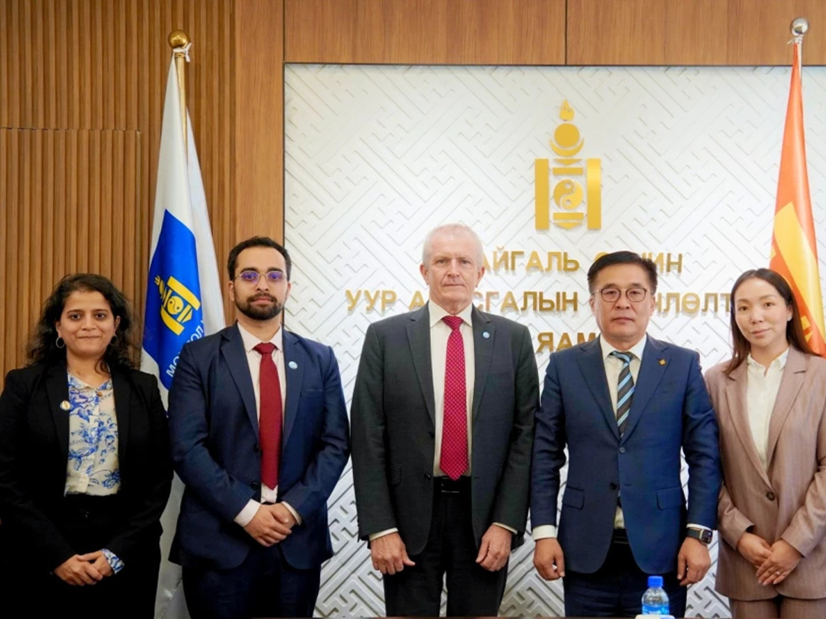 БОУАӨ-ийн сайд Б.Батбаатар Олон улсын байгаль хамгаалах холбоо (IUCN)-ны дэд захирал Стюардс Мажиннистай уулзалт хийлээ