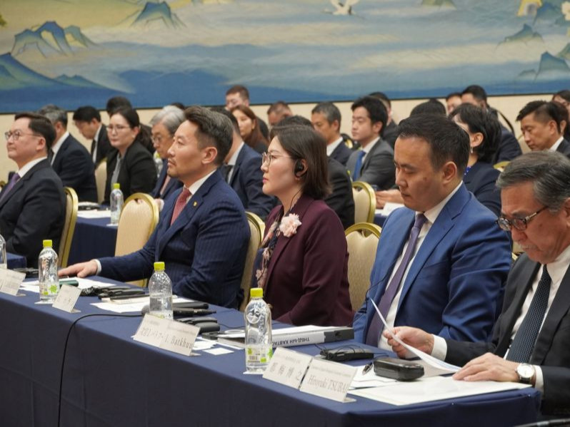Монгол, Японы төр, хувийн хэвшлийн XII зөвлөлдөх уулзалт болж байна
