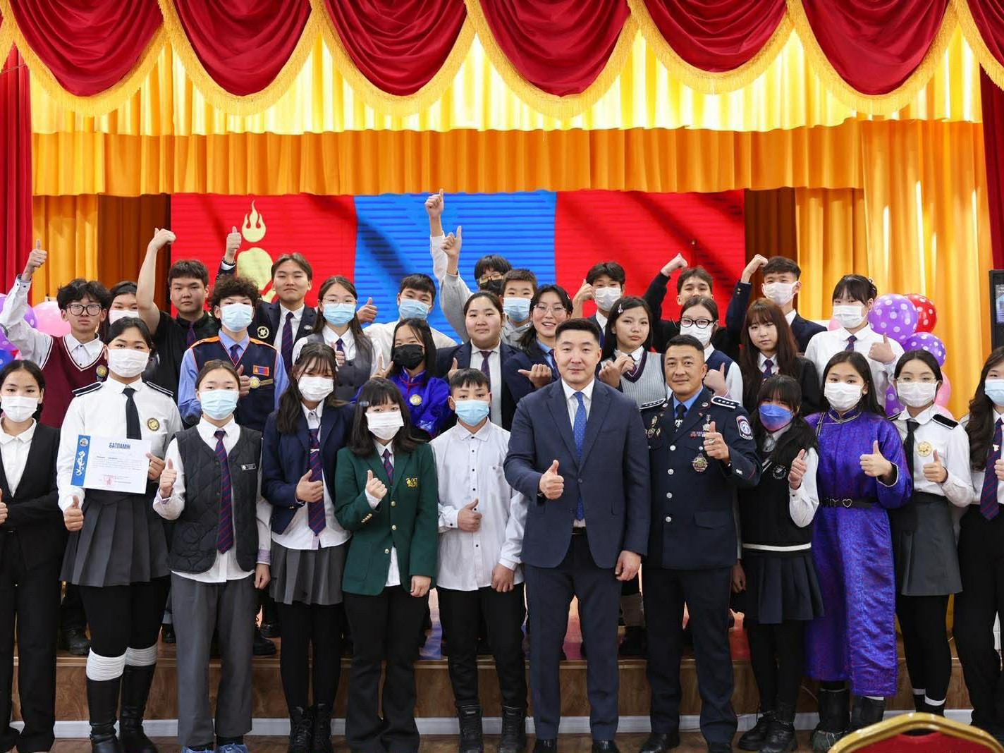 Өсвөрийн сэргийлэгч бүлгэмийг шинэчлэн зохион байгууллаа 