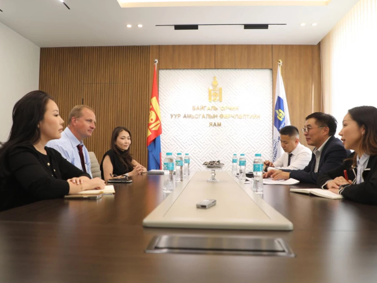 БОУАӨ-ийн сайд Б.Батбаатар олон улсын байгаль хамгаалах сан /ICCF/-гийн төлөөллийг хүлээн авч уулзлаа