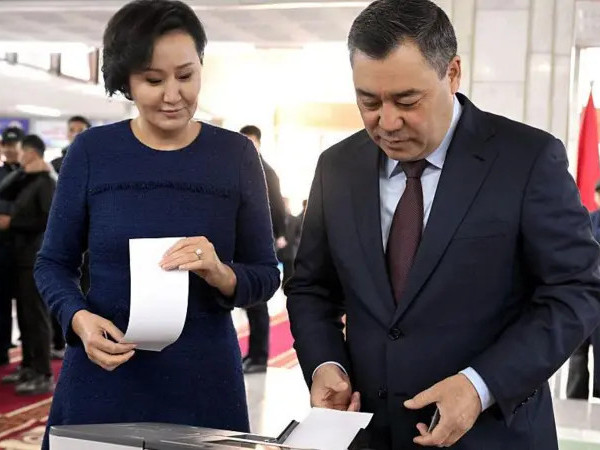 Киргизстаны парламентын сонгуулийн дүнгээр Ерөнхийлөгч С.Жапаровын тал хүчтэй байр суурийг эзэлжээ