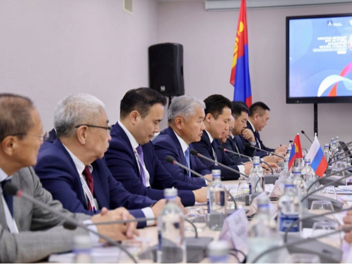 Монгол улс, ОХУ-ын шадар сайд нар бүс нутгийн хамтын ажиллагааг өргөжүүлэх, төслүүдийг эрчимжүүлэх талаар санал нэгдлээ 