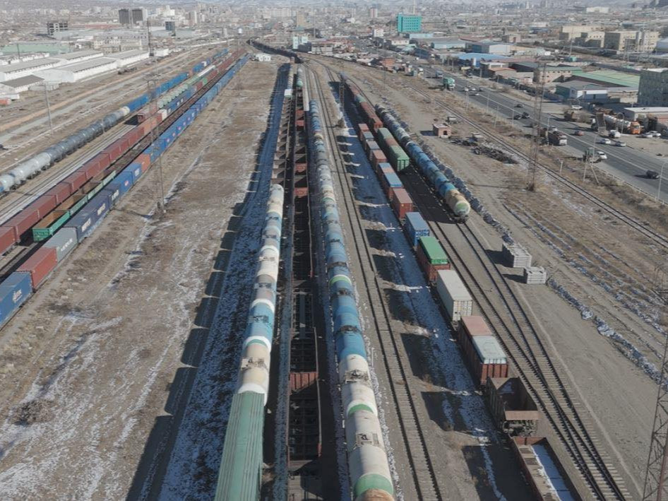 АҮЭБЯ: Нийт өртөөнд 179 вагон АИ-92 автобензин, 366 вагон дизель түлш байна 