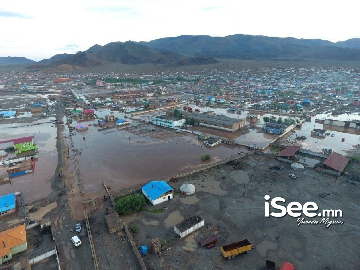 Албан тушаалын байдлаа урвуулан ашигласан Баян-Өлгийн гаалийн байцаагчид торгох ял оноолоо
