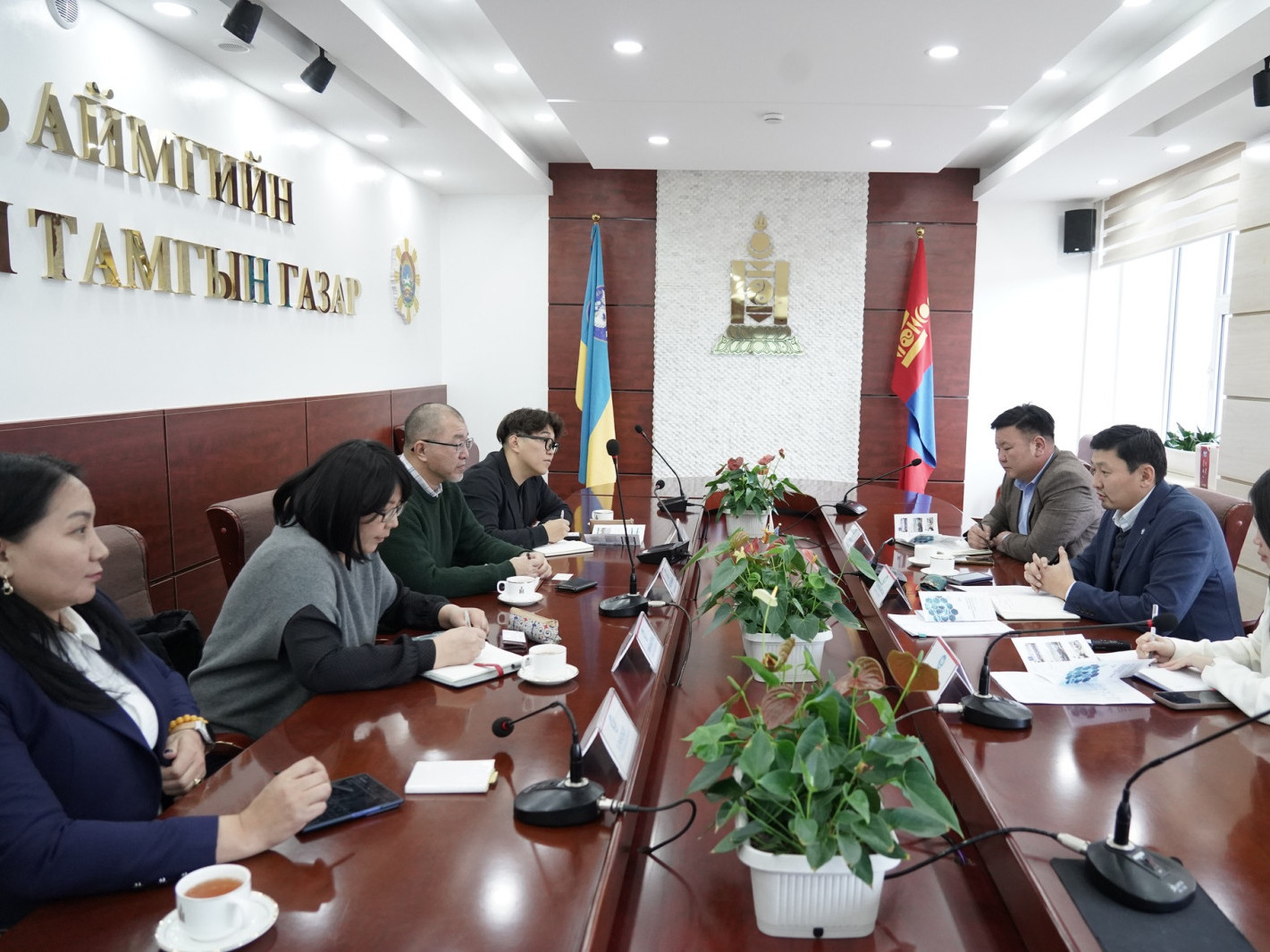 Орчин үеийн дижитал технологи ба хиймэл оюуныг төрийн албанд үр ашигтай ашиглах нь сургалт зохион байгуулж байна 