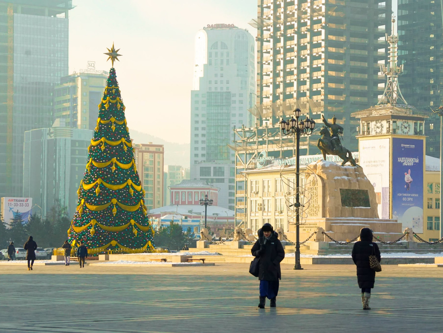 Төв талбайн сүлд модны гэрлийг маргааш 19:00 цагт асаана