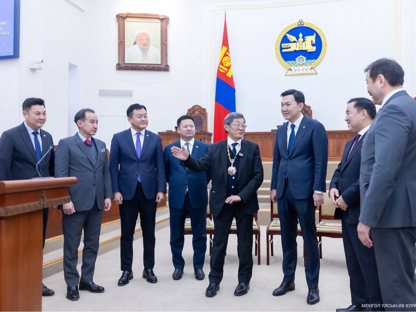 Улсын Их Хурлын дарга, гишүүд “Чингис хаан” одонт Академич С.Нарангэрэлд хүндэтгэл үзүүллээ