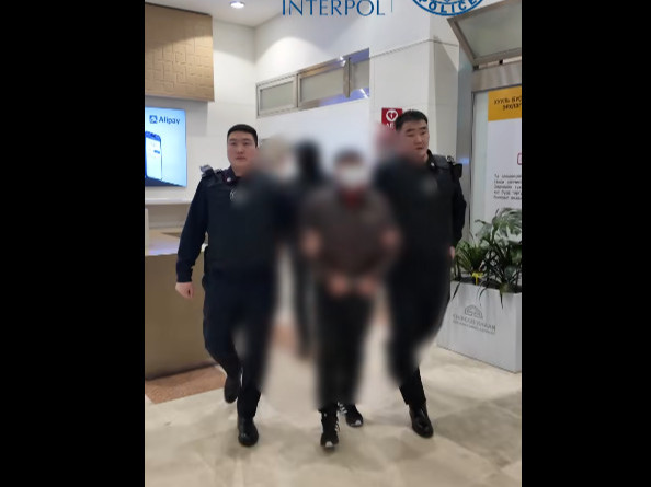 Хүчингийн хэрэг үйлдэж, оргон зайлсан этгээдийг Интерполоор авч ирлээ