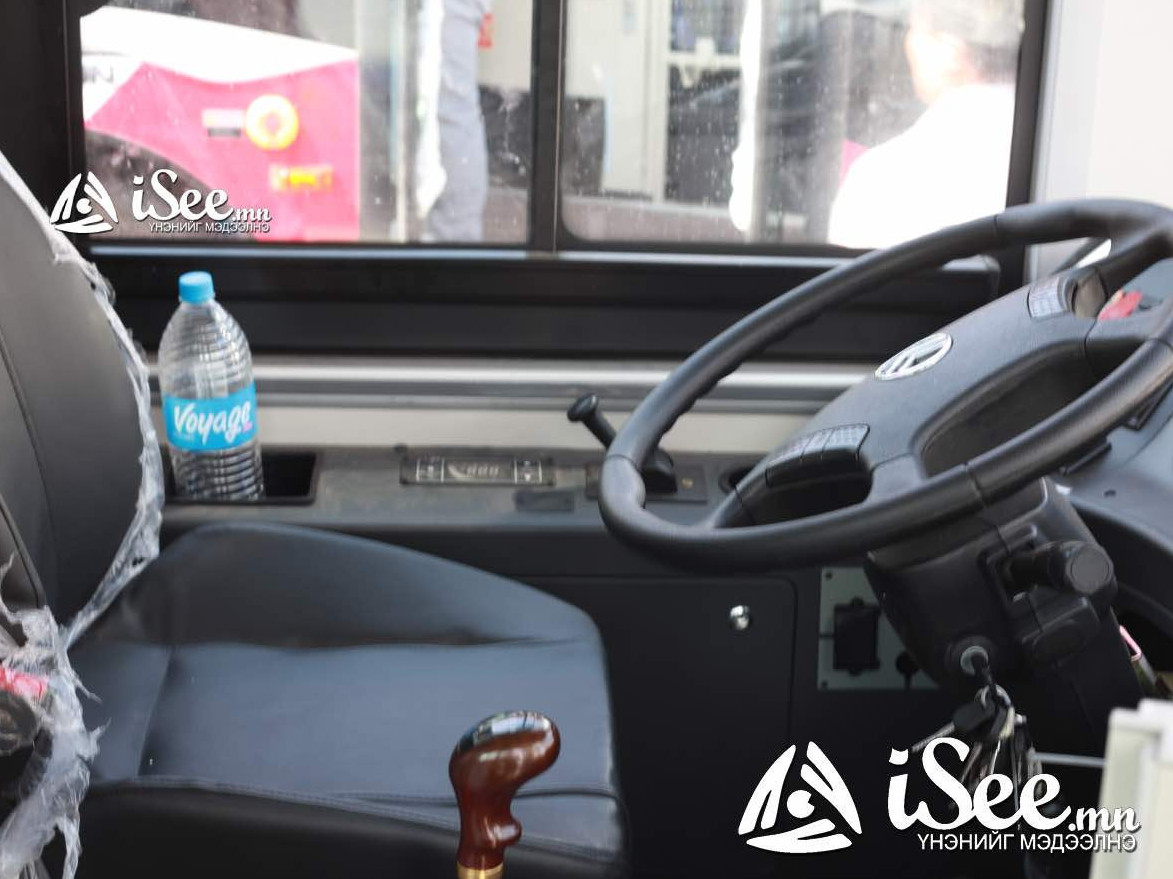 Нэгдүгээр хороололд нийтийн тээврийн хоёр автобус мөргөлдсөн зам тээврийн ноцтой осол гарчээ 