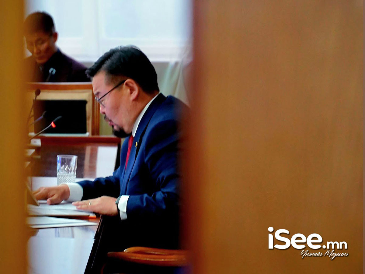 Ерөнхий сайд Г.Занданшатарын өрөөнд Н.Учрал, Я.Содбаатар нар уулзалт хийж байна