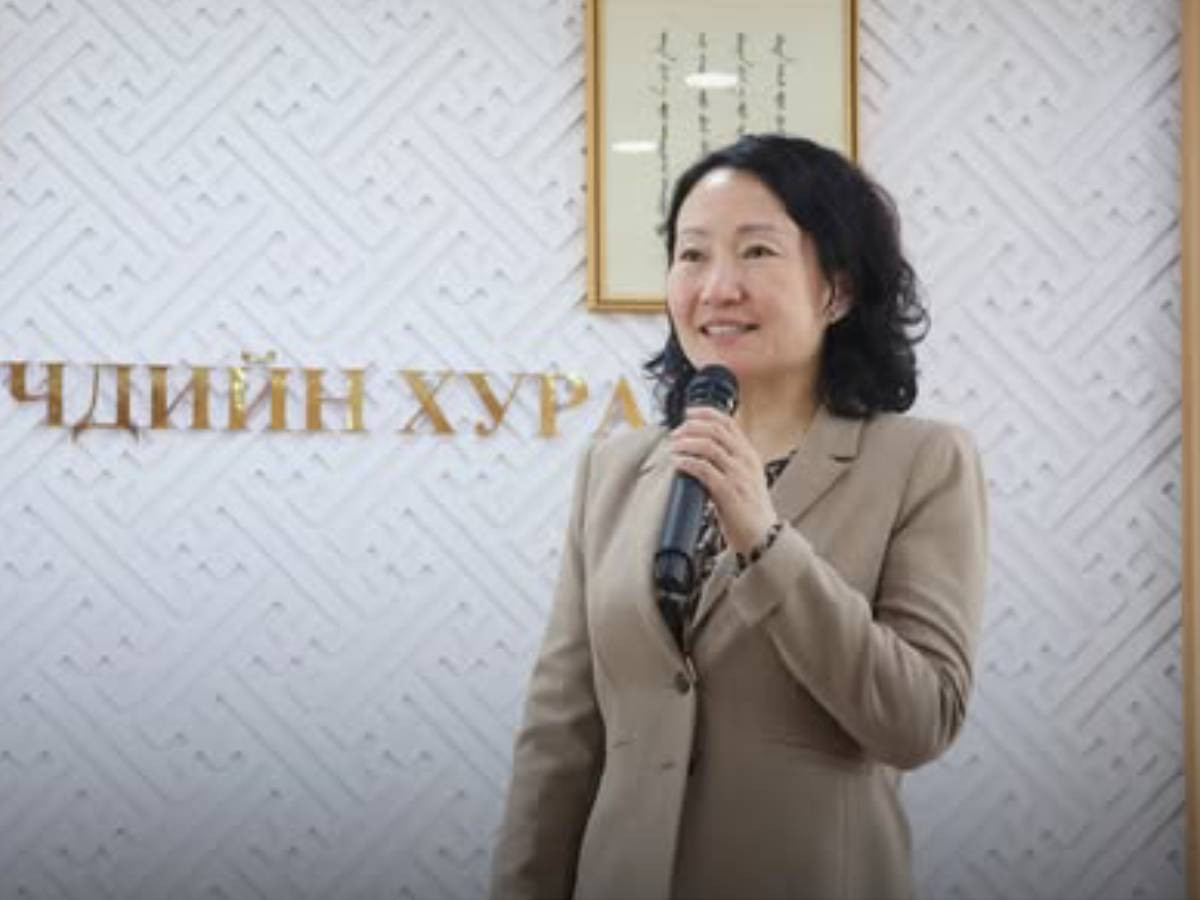 Хан-Уул дүүргийн иргэдийн төлөөлөгчдийн хурлын санаачилгаар өрхийн эрүүл мэндийн төвийн удирдлагыг чадавхжуулах 6 сарын хөтөлбөрий эхлүүллээ