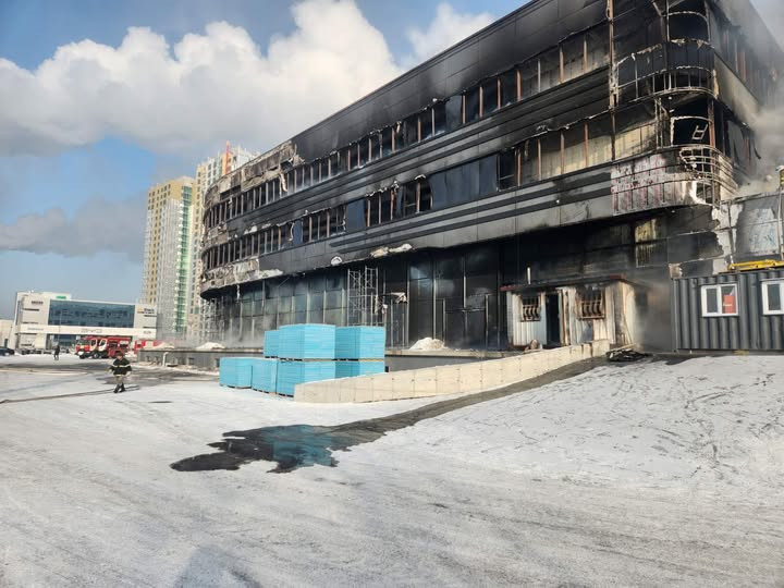 Барилгад гарсан гал түймрийн тархалтыг зогсоолоо