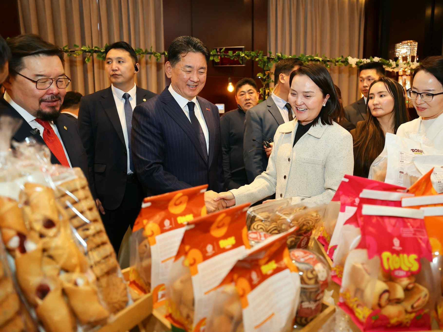 У.Хүрэлсүх: Хүнсчиддээ баярлалаа. Монголчууд бид өөрсдөө чадна 