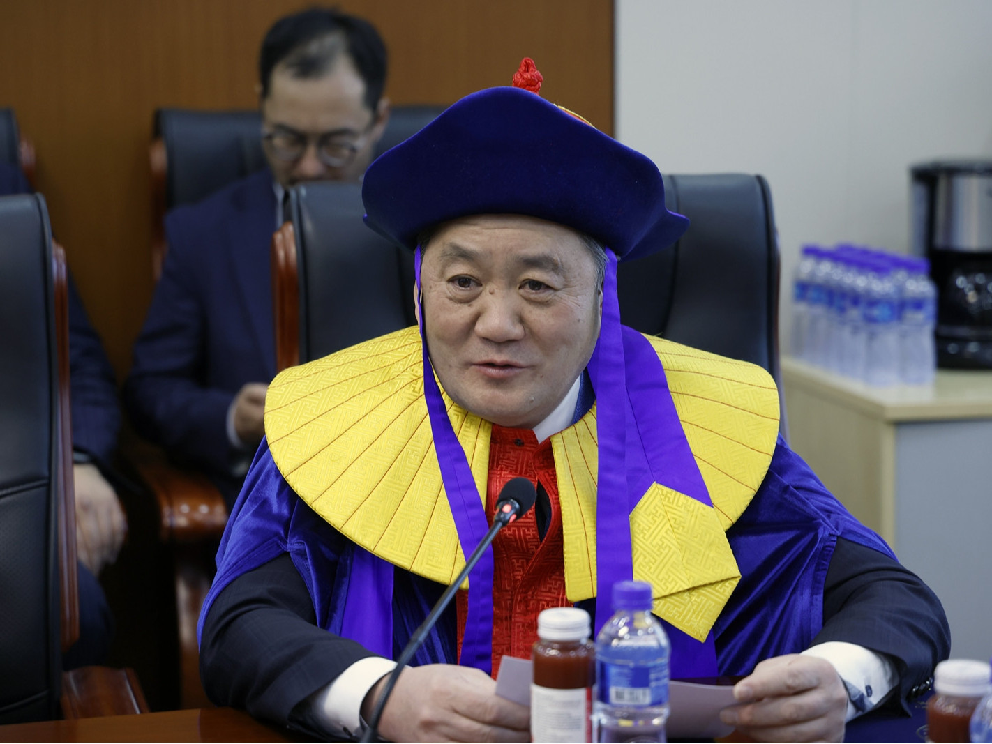 Монголбанкны Ерөнхийлөгч Б.Лхагвасүрэн МУИС-ийн Бизнесийн сургуулийн “Хүндэт доктор” боллоо 