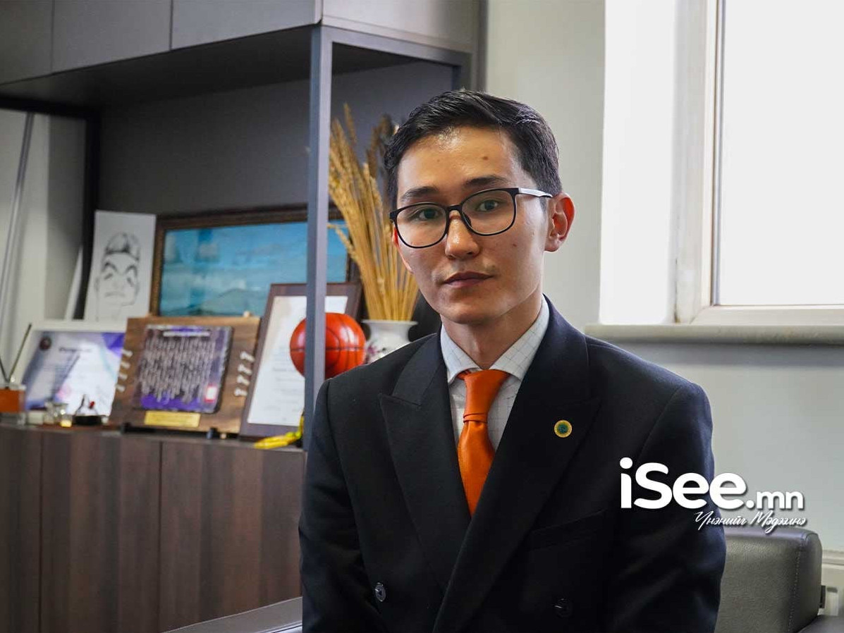 А.Базар: Үндэсний цэцэрлэгт хүрээлэнд театр барих гэж наадмын өмнө хуульд өөрчлөлт оруулсан байна. Тиймээс шүүхэд хандсан