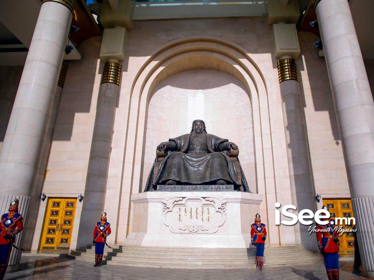 Ирэх долоо хоногийн даваа гарагт бүх нийтээр амарна 