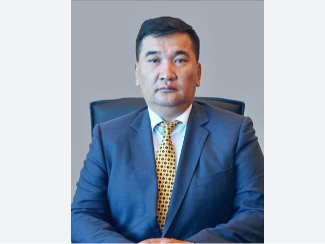 Манлай уяач Ц.Батсайханыг АТҮТ-ийн захирлаар томилох санал гаргасныг зарим иргэд шүүмжилжээ 