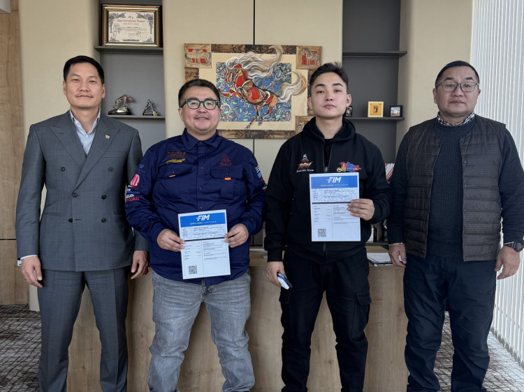 "Дакар Ралли 2026"-д уралдахаар Саудын Арабыг зорих гэж байгаа ОУХМ Э.Халиунболд, П.Мөрөн нарыг гаргаж өглөө