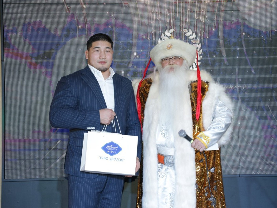 Улсын арслан Б.Орхонбаяр Сэлэнгэ аймгийн 2025 оны "Онцлох хүн"-ээр тодорчээ