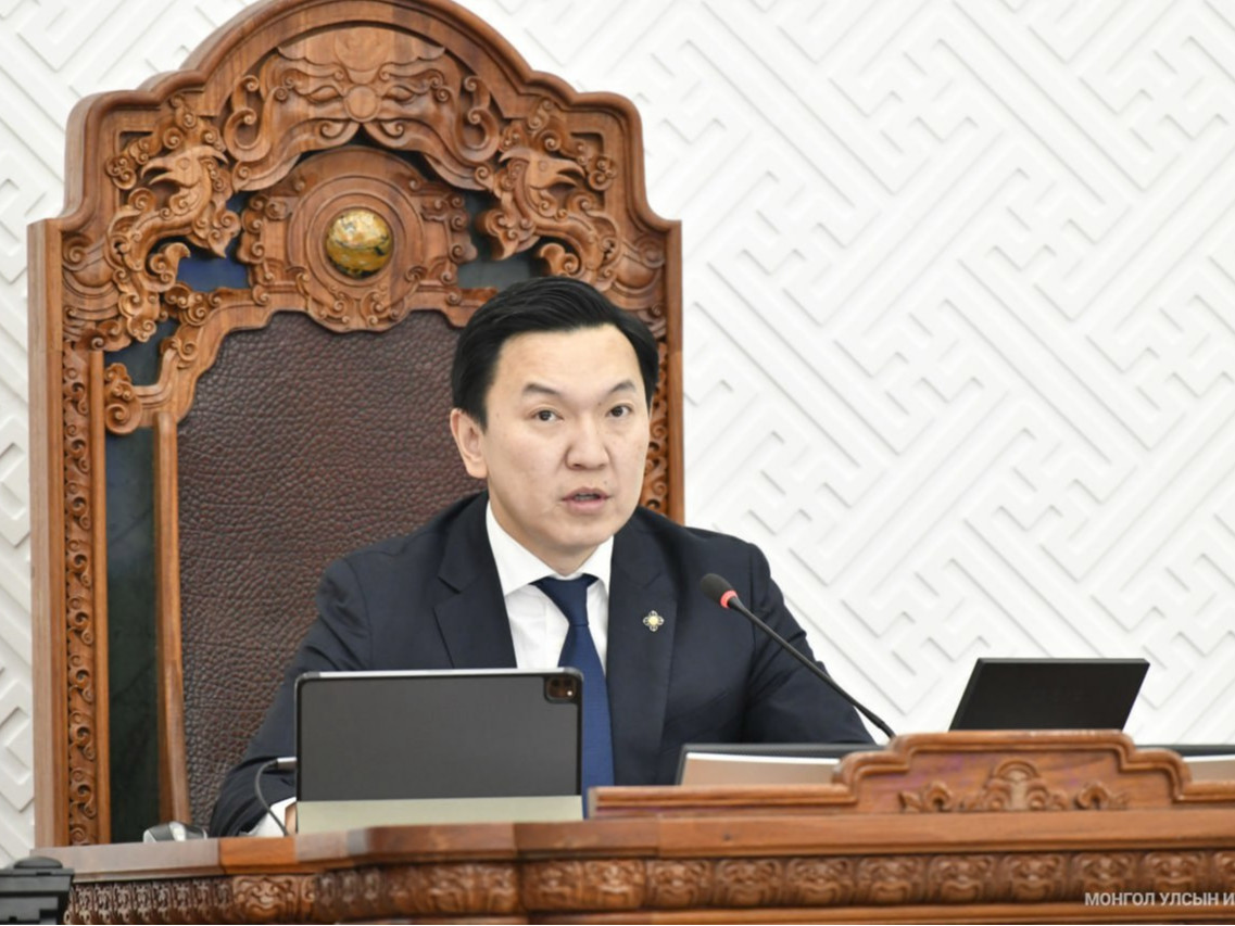 Үндсэн хуулийн цэцийн 09 дүгээр дүгнэлттэй танилцлаа