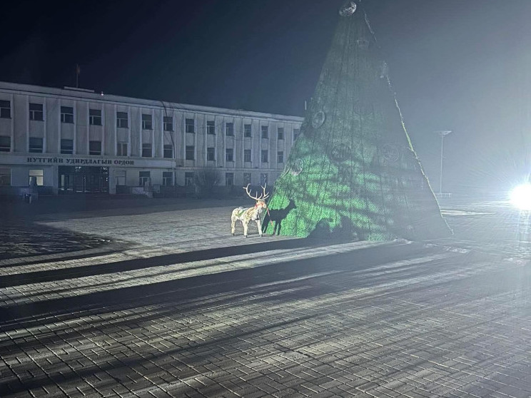Он солигдох мөчид Архангай аймаг төв талбайнхаа гэрлийг унтрааж, харанхуй угтсан нь иргэдийн шүүмжлэлд өртжээ 