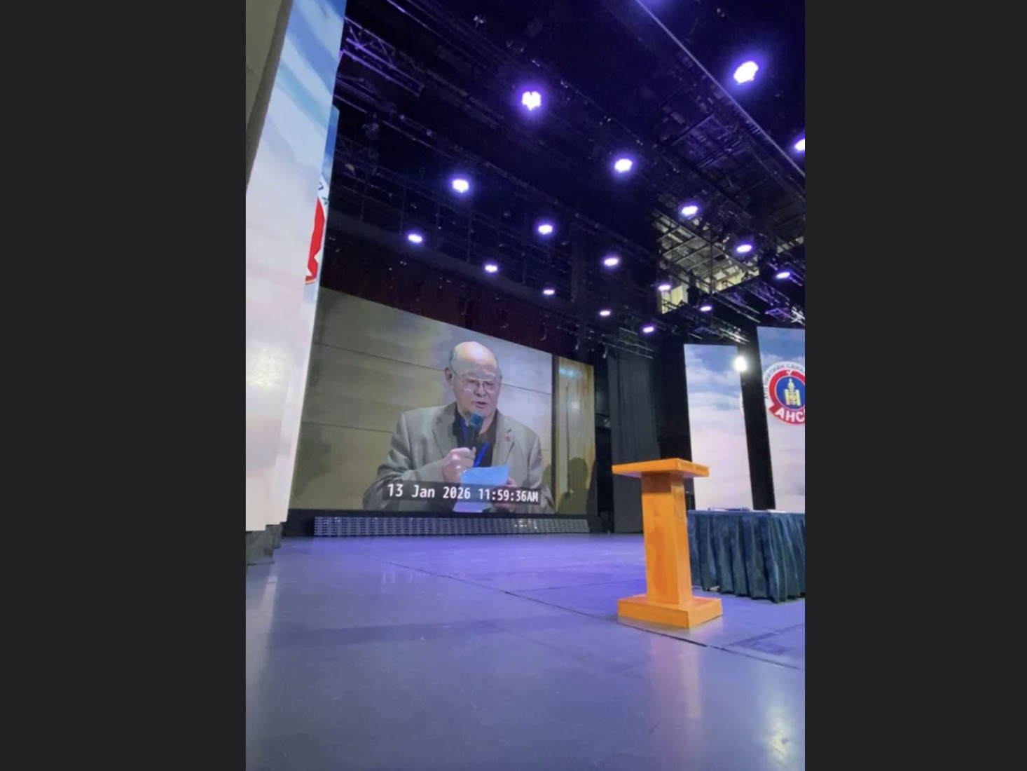 Ард нийтийн санал асуулгын зөвлөгөөний уулзалтаар УИХ-ыг тарах нь зүйтэй гэсэн байр сууринд нэгдсэн гэжээ