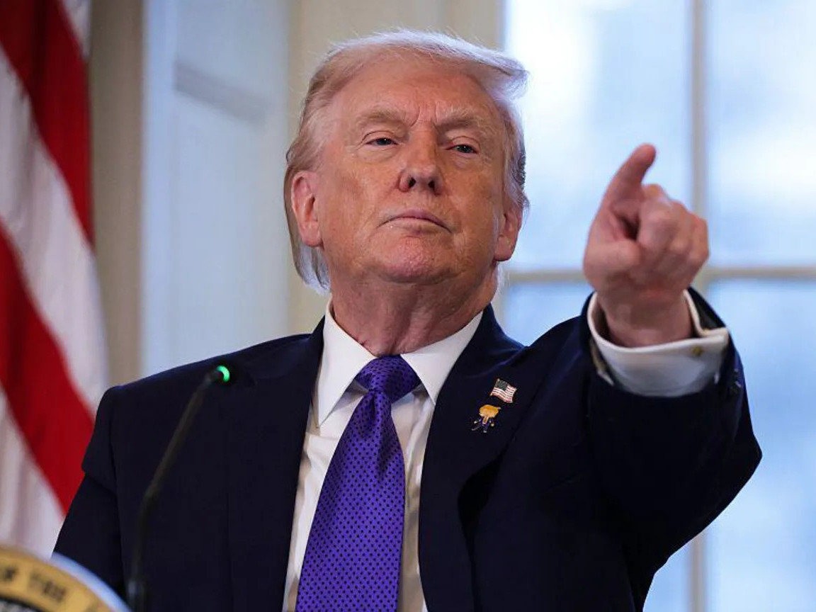 Д.Трамп Кубад хандан "Хэтэрхий оройтохоос өмнө тохиролцоонд хүр" гэж анхааруулжээ