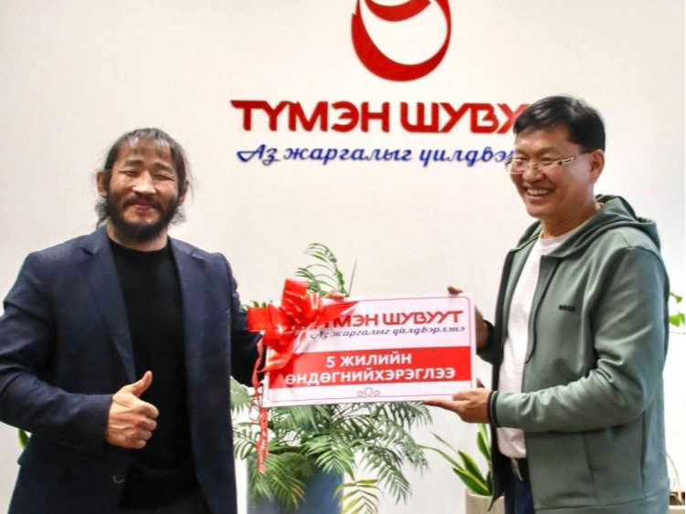 "Түмэн шувуут" ХХК МУГТ Б.Энх-Оргилын таван жилийн өндөгний хэрэглээг хариуцахаар батламж гардуулжээ