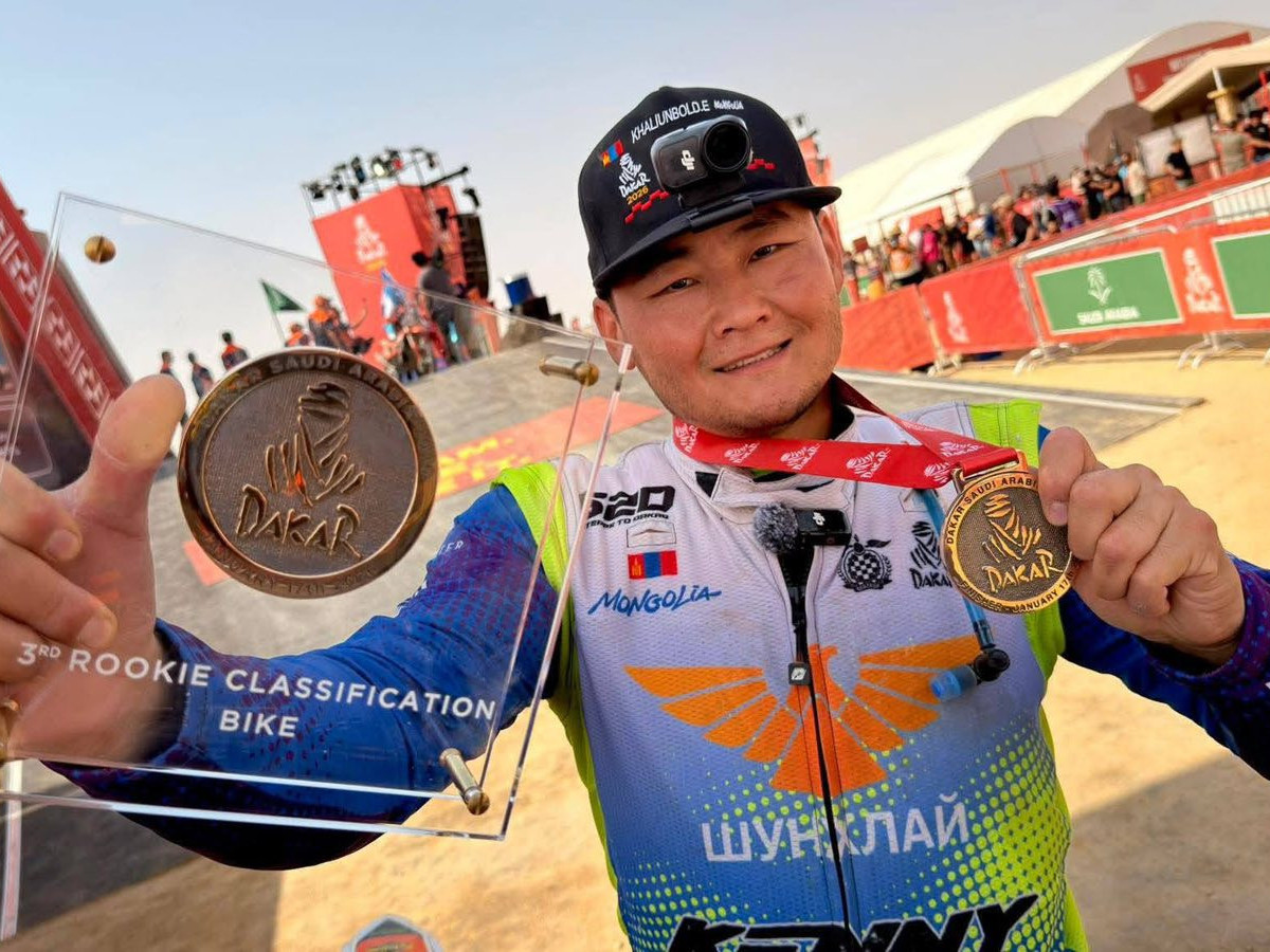 МУГТ Э.Халиунболд “Дакар Ралли” тэмцээний топ 20 дотор багтаж түүхэн амжилт гаргалаа