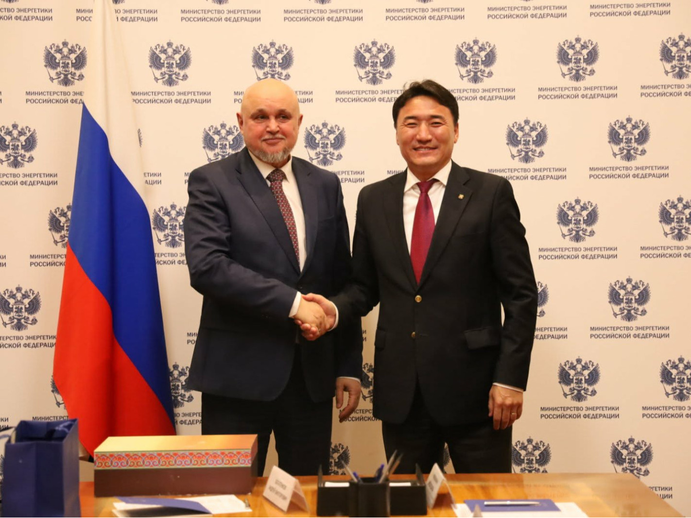 ОХУ-аас Монгол Улсад нийлүүлэх шатахууны нийлүүлэлтийг 2026 онд тасралтгүй, тогтвортой явуулахаар тохиролцжээ 