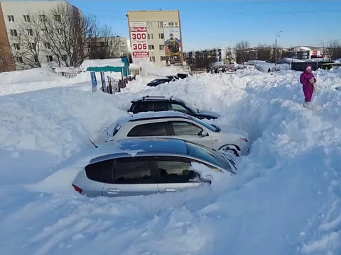 ВИДЕО: ОХУ-ын Алс Дорнодын бүс нутагт 60 жил ороогүй, их хэмжээний цас оржээ