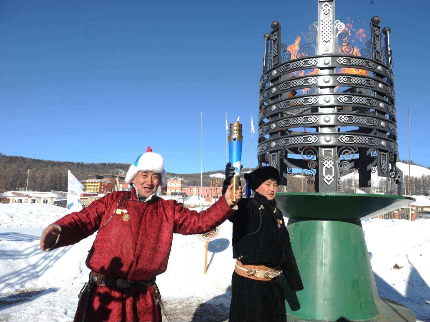 Монголын үндэсний спортын өвлийн наадам нээлтээ хийлээ