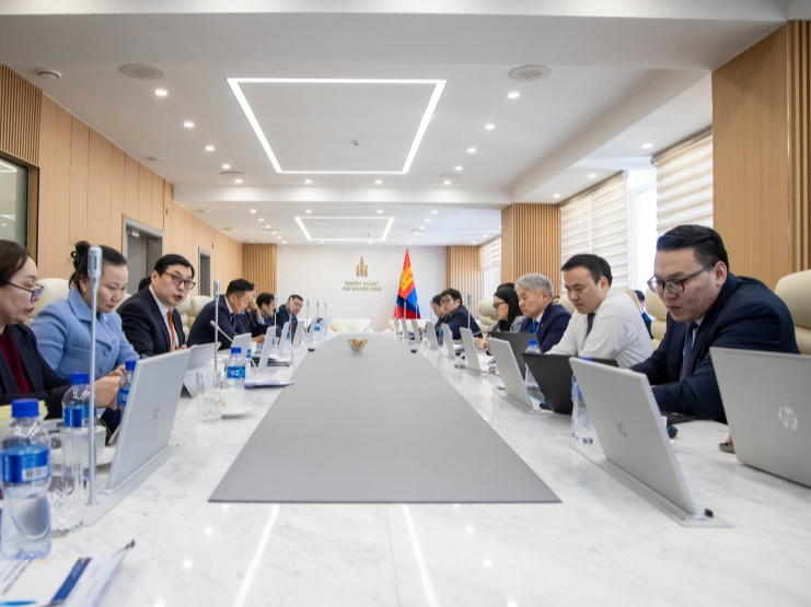 Зам, тээврийн салбарт эдийн засгийн ач холбогдолтой төслүүдийг дэмжихээ илэрхийллээ