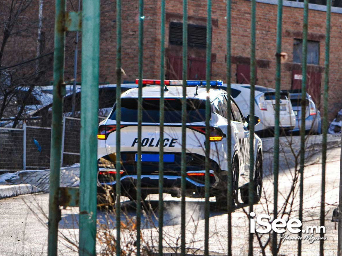 Гарцгүй хэсгээр зам гарч байсан зорчигчийг мөргөж, гэмтээсэн хэрэгт мөрдөн шалгах ажиллагаа явуулж байна