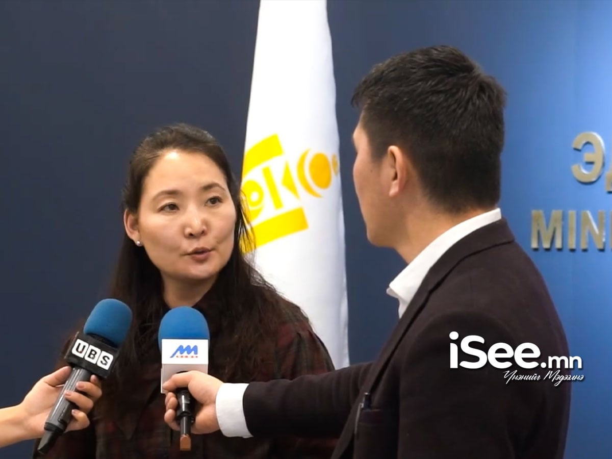 Г.Эрдэнэтуяа: "Уул уурхайн 7 хоног"-ийн хугацаанд 15 байгууллагын уулын ажлын төлөвлөгөөг баталж, 20 гаруй гомдол саналыг шийдвэрлэлээ