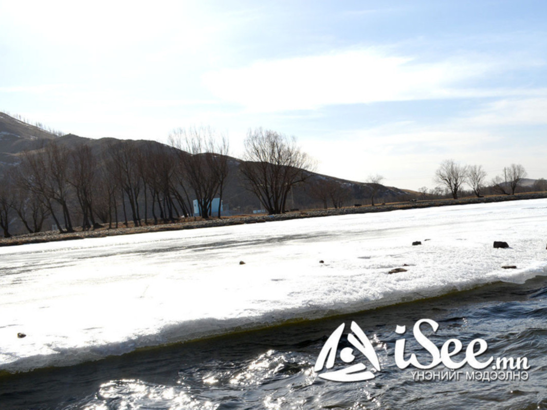 СЭРЭМЖЛҮҮЛЭГ: Он гарснаас хойш зургаан удаагийн мөс цөмөрсөн хэрэг гарсан тул гол, нууран дээгүүр явахгүй байхыг анхааруулав