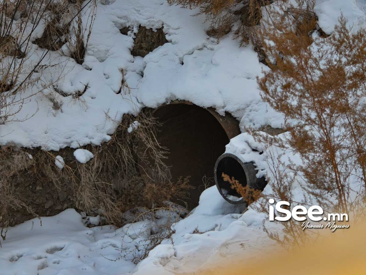 СУРВАЛЖИЛГА: "Дунд гол"-ын урд баригдсан барилгууд гүний усыг шавхаснаас барилгуудад суулт өгөх эрсдлийг нэмэгдүүлж байна