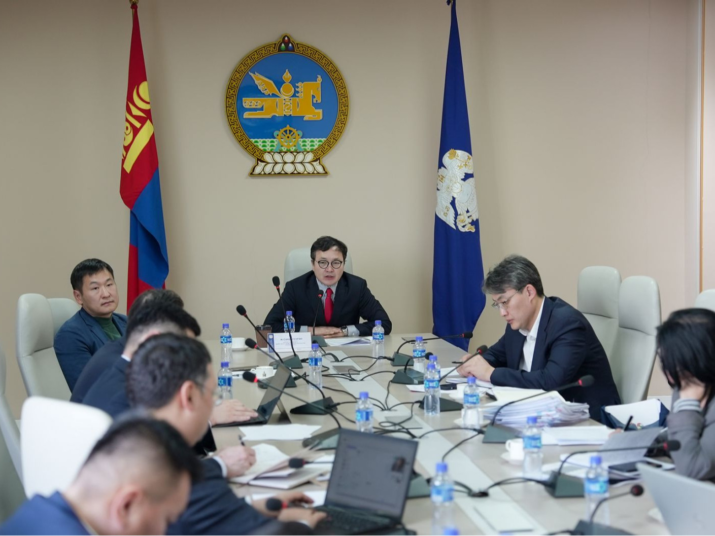 НИТХ-ын эдийн засаг, төсөв, хөрөнгө оруулалтын хороо хуралдлаа 